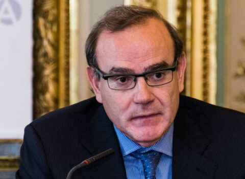 Enrike Mora: “Atom anlaşmasının bərpası qəti deyil”