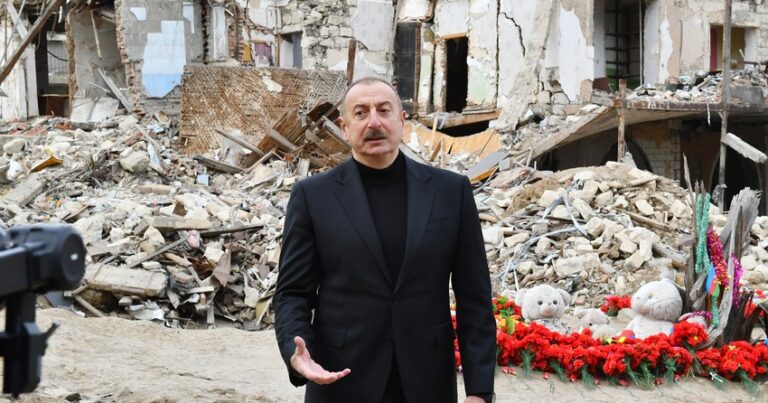 “Sarkisyan və Koçaryan Xankəndidən qorxaqcasına, dovşan kimi qaçmışdılar” – Ali Baş Komandan “Sarkisyan və Koçaryan Xankəndidən qorxaqcasına, dovşan kimi qaçmışdılar” – Ali Baş Komandan