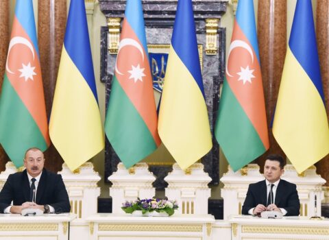 İlham Əliyev Volodimir Zelenskini Azərbaycana səfərə DƏVƏT ETDİ