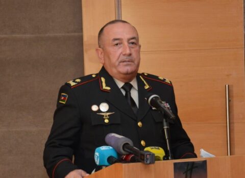 Azərbaycanda generalın həbs müddəti uzadıldı