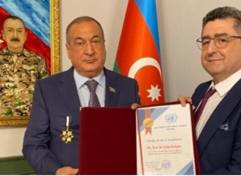 Azərbaycanda tanınmış şəxslərə BMT adından saxta mükafatlar verilir – FOTOLAR