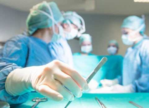 İtaliyada ilk dəfə canlı donordan insana ağciyər köçürüldü