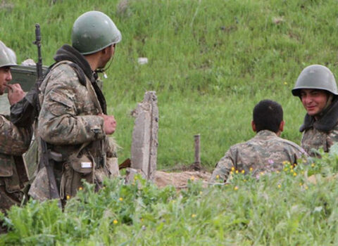 Azərbaycandan Qarabağdakı erməni silahlıları ilə bağlı Ermənistana SƏRT ÇAĞIRIŞ