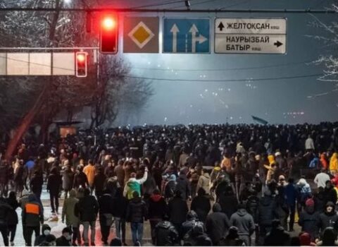 Şimal küləyi yoxsa daxildəki qrupların siyasi ambisiyaları, bəlkə 16 min QHT-dəki Soros əli? – Nə baş verir?