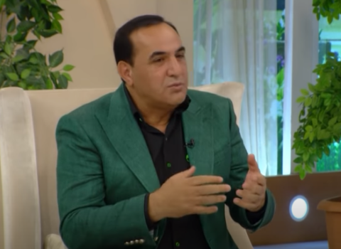 Manaf Ağayev: “Ay bədbəxt, “paçka”larla pul görmüşəm” – VİDEO