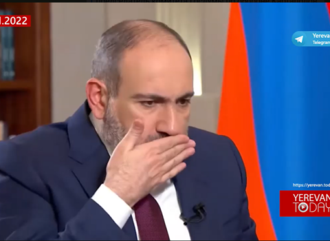 Aleksanyan: “Paşinyan Əliyevə cavab vermək əvəzinə susur, çünki o, laldır”