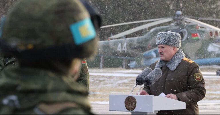 “KTMT-nin Qazaxıstandakı missiyasını Putin birgə təşkil etmişik” – Lukaşenko – VİDEO