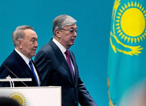Qazaxıstanda hakimiyyət uğrunda mübarizə davam edir – Nazarbayev Tokayevlə “şiddətli danışıqlar” aparır