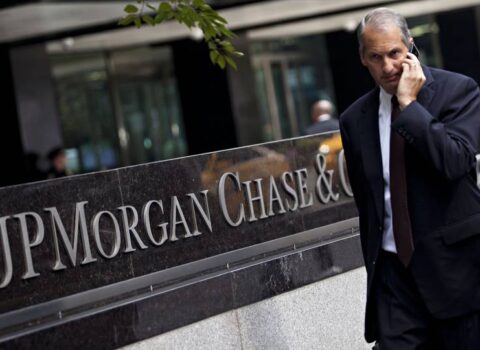 Amerikanın ən böyük bankı JPMorgan rubldan imtina etdi