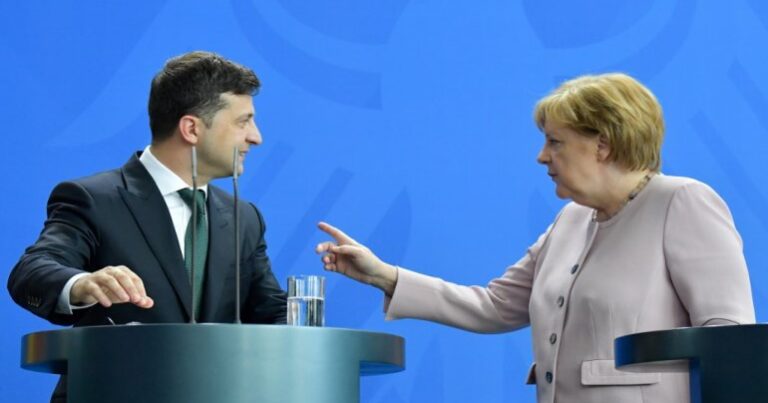 Kiyev üçün “fəlakət” və “ciddi problem” –  Zelenski Merkeli niyə ciddi şəkildə təhqir edib?