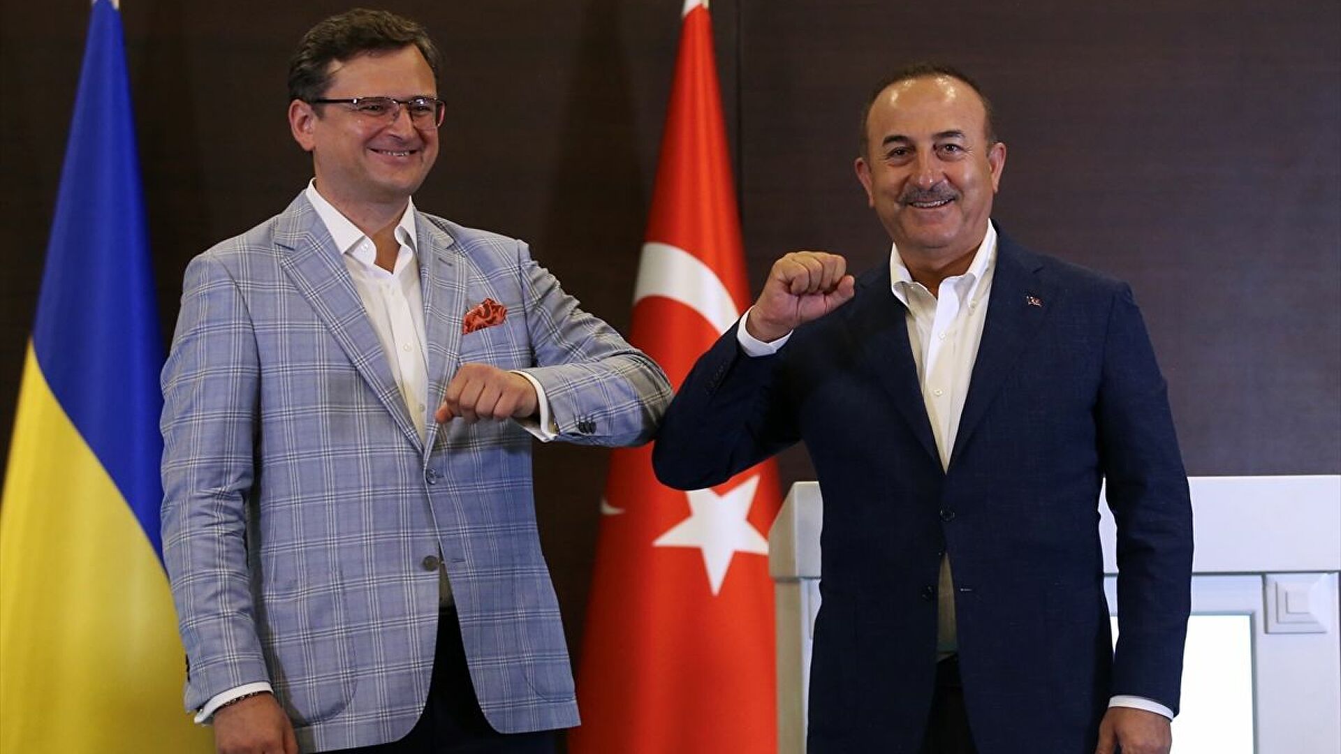 Çavuşoğlu ilə Kuleba arasında telefon danışığı oldu