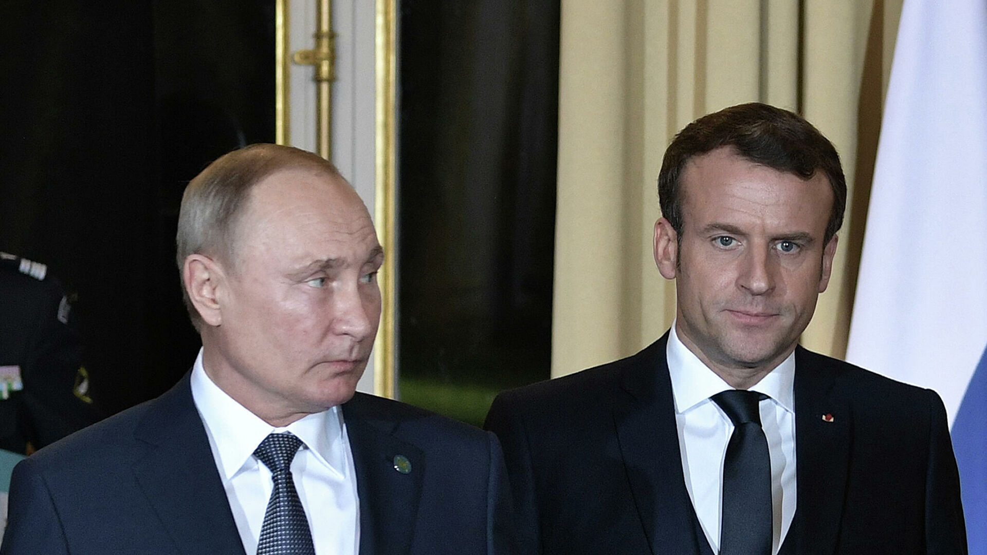 Makronla Putin arasında telefon danışığı oldu - YENİLƏNİB