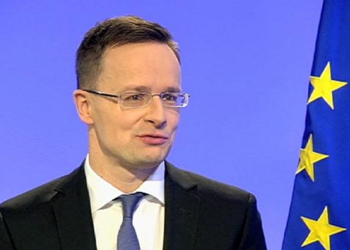 Peter Siyarto Azərbaycanda
