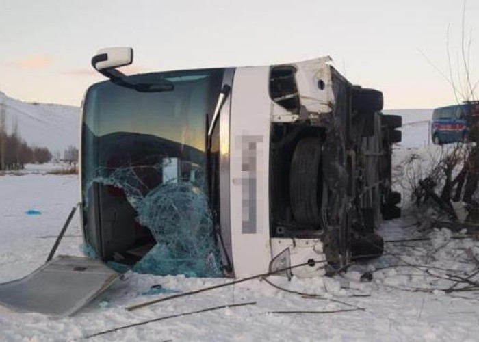 Türkiyədə avtobus qəzası: yaralılar var
