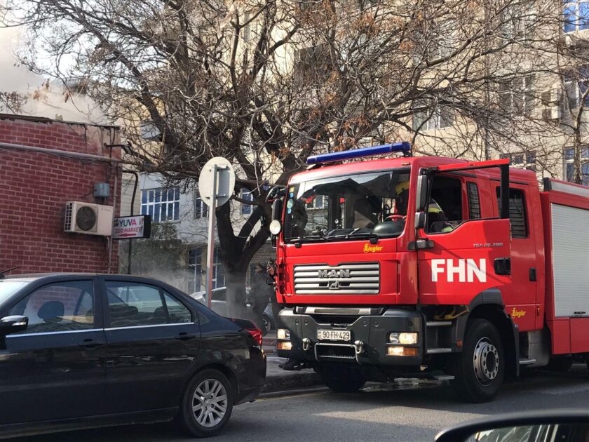 SON DƏQİQƏ! Bakıda güclü yanğın BAŞLAYIB - Hadisə yerindən FOTOLAR