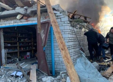 Kiyev vilayətində mərmi yaşayış evinə düşdü: Yaralananlar var – FOTO/VİDEO