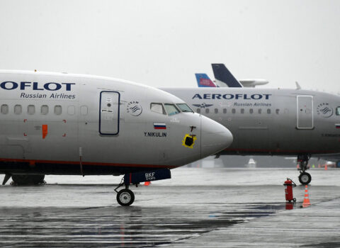 “Aeroflot”un 13 təyyarəsinə HƏBS QOYULDU