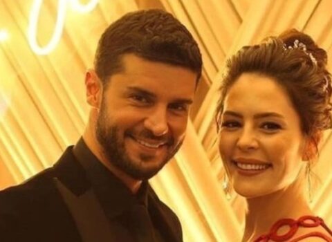 Berk Oktayla Yıldız Çağrı Atiksoy nişanlandı – FOTOLAR