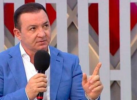 Vasif Məhərrəmli qızına qoyduğu qadağadan danışdı