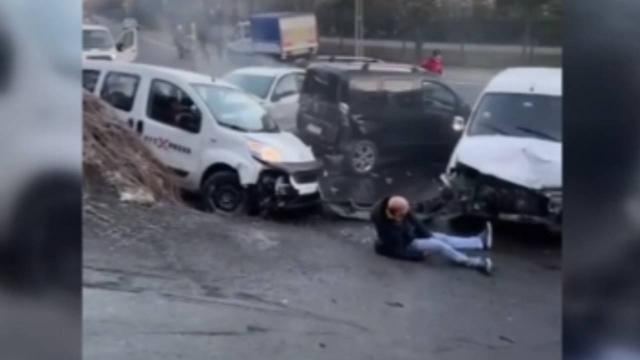 Türkiyədə zəncirvari qəza - Yaralananlar var