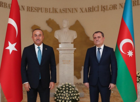 Ceyhun Bayramov və Mövlud Çavuşoğlu arasında təkbətək görüş başladı