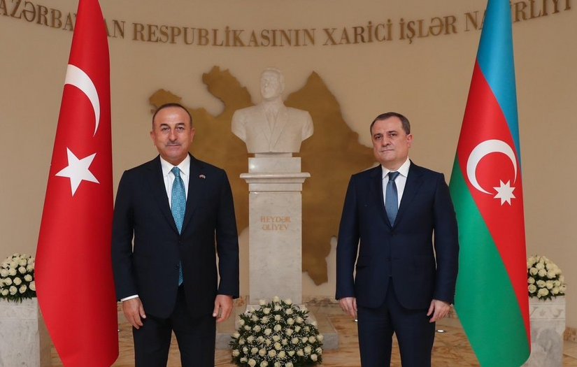 Ceyhun Bayramov və Mövlud Çavuşoğlu arasında təkbətək görüş başladı