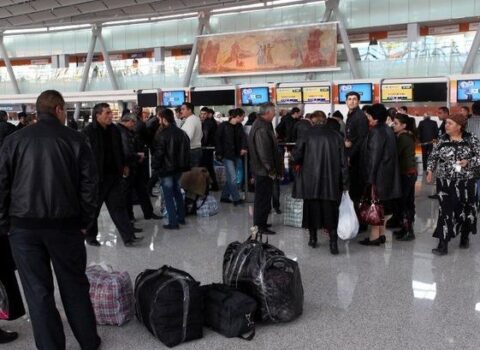 Ermənistan vətəndaşları kütləvi şəkildə ölkəni tərk edirlər – SON RƏQƏMLƏR