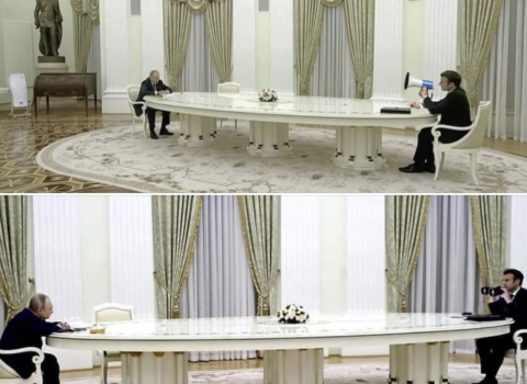 İki liderin görüşü: Putinin uzun masası zarafatlara səbəb oldu – FOTOLAR