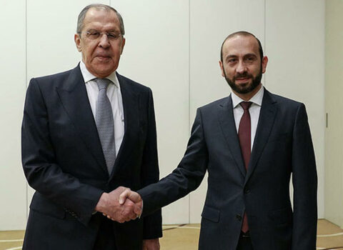 Lavrov Mirzoyanla regiondakı vəziyyəti müzakirə etdi