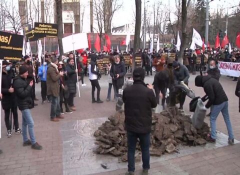 Moldovada da Qazaxıstandakı “qaz senarisi” işə düşüb? – Putindən kömək istədilər…