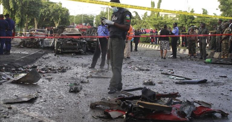 Nigeriyada katolik kilsəsində partlayış oldu – Ölənlər var Nigeriyada katolik kilsəsində partlayış oldu – Ölənlər var