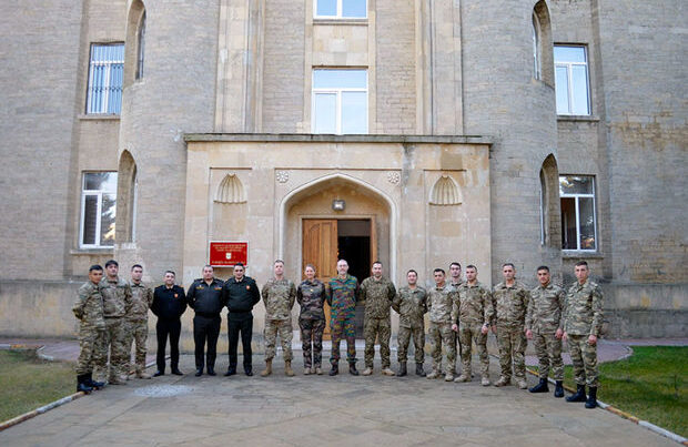 NATO zabitləri Azərbaycanda təlim keçirlər – FOTOLAR NATO zabitləri Azərbaycanda təlim keçirlər – FOTOLAR