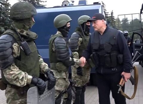 Paşinyan Lukaşenkoya CAVAB VERDİ: “Əlində avtomat olan tiran”