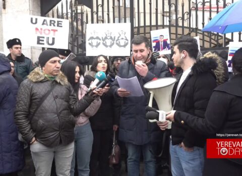 “Go home!” – Ermənistan müxalifəti Aİ səfirinin ölkəni tərk etməsini TƏLƏB ETDİ
