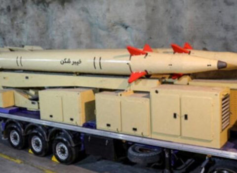 İran yeni ballistik raketini təqdim etdi
