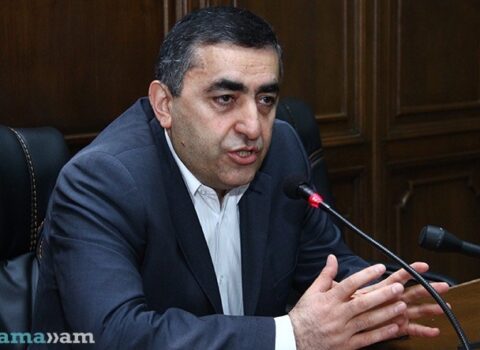 “Bunu təkcə Lukaşenko etmir” – Rustamyan Ermənistanı biyabır edən bəyanatdan DANIŞDI