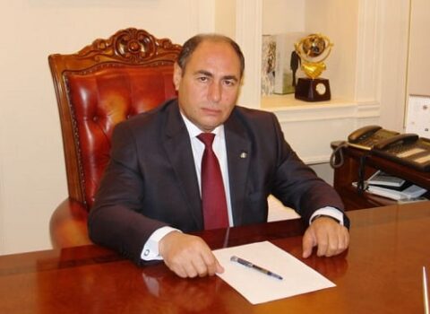 İcra başçısının avtomobili qəzaya uğradı: Yaralanan var – VİDEO