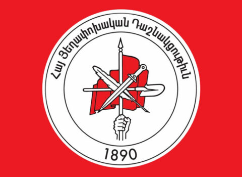 “Ermənistanda “Daşnaksütyun”un fəaliyyəti dayandırılmalıdır” – Erməni deputat