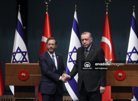 İsrail Prezidenti Ərdoğana qiymətli HƏDİYYƏ VERDİ – FOTO