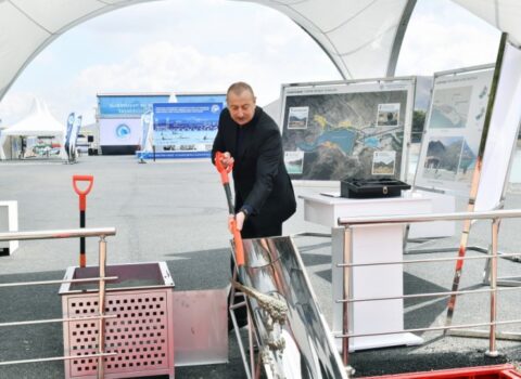 Prezident Suqovuşanda turizm kompleksinin təməlini qoydu – FOTOLAR