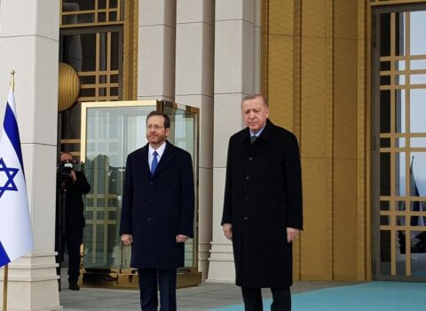 Ərdoğan İsrail Prezidentini özü qarşıladı – YENİLƏNİB