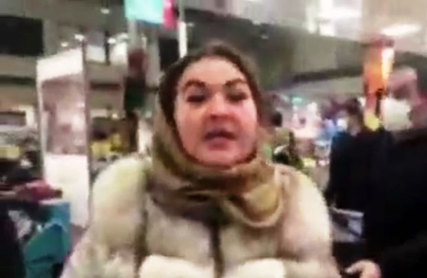 Rusiya vətəndaşı Tbilisi mağazasında qalmaqal yaratdı – VİDEO Rusiya vətəndaşı Tbilisi mağazasında qalmaqal yaratdı – VİDEO