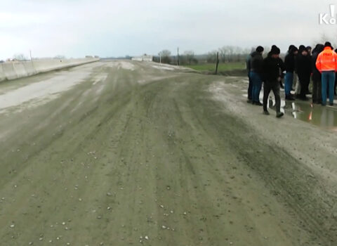 Xaçmazda kəndi ikiyə bölən İpək yolu təsərrüfatları iflic edib – VİDEO