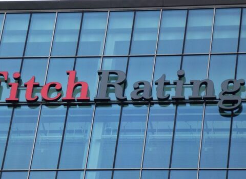 “Fitch” Rusiyanın 20 hakimiyyət orqanının reytinqini geri çağırdı