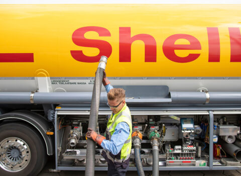 “Shell də Rusiyanı tamamilə tərk edir – Neft və qazını ALMAYACAQ