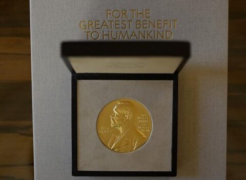 Ədəbiyyat üzrə Nobel mükafatı laureatının adı AÇIQLANDI – FOTO