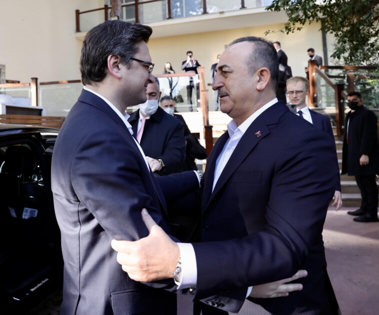 Ukrayna və Türkiyənin XİN başçıları GÖRÜŞDÜLƏR - FOTO