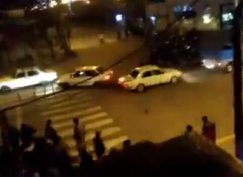 İranda polislər Novruz bayramını keçirən əhaliyə hücum ediblər – VİDEO
