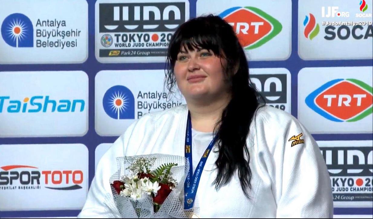 Azərbaycanın olimpiya mükafatçısı müharibəyə görə karyerasını bitirdi