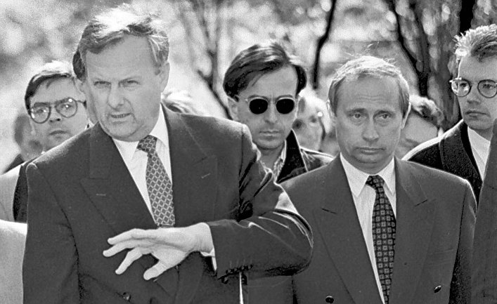 Putinin də iştirak etdiyi Barselona səfərində ayaqqabısı deşik rəhbər kim idi? – Maraqlı TƏFƏRRÜAT